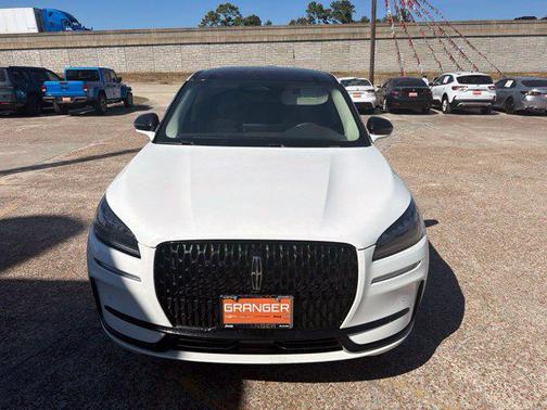 Pristine White Metallic Tri-Coat 2024 Lincoln Corsair Premiere