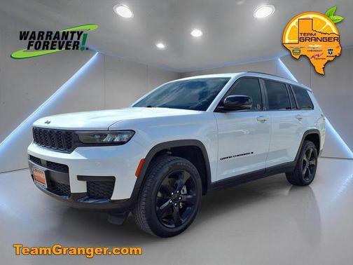 Bright White Clearcoat 2022 Jeep Grand Cherokee L Altitude