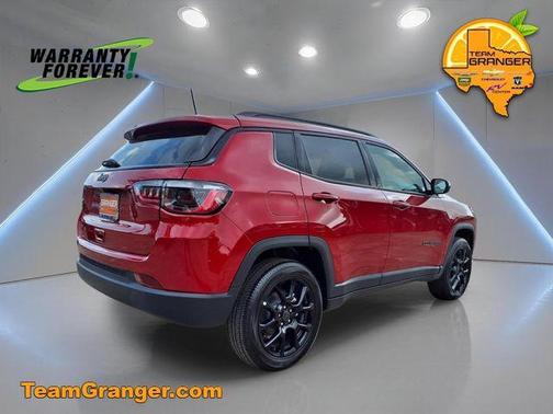 Red Hot Pearlcoat 2026 Jeep Compass Latitude