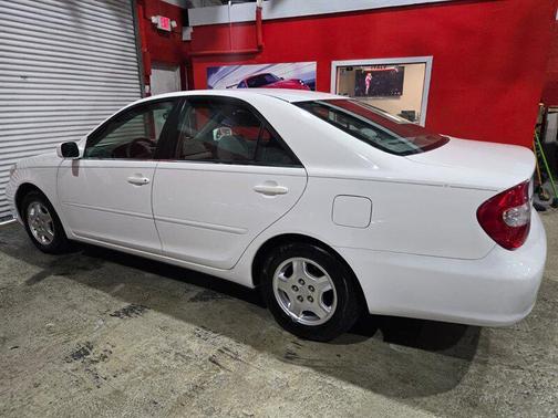 2002 Toyota Camry LE V6