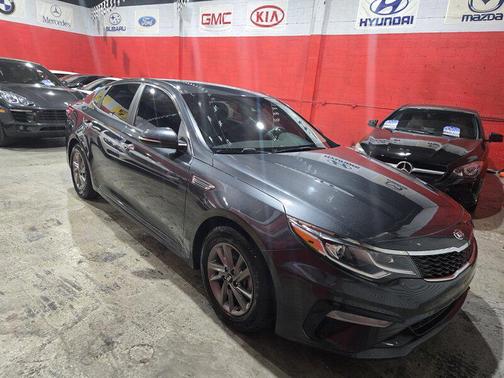 2020 Kia Optima LX