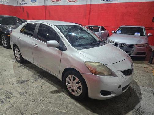 2009 Toyota Yaris Base