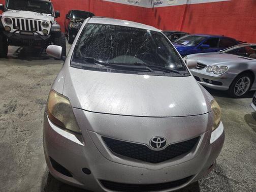 2009 Toyota Yaris Base