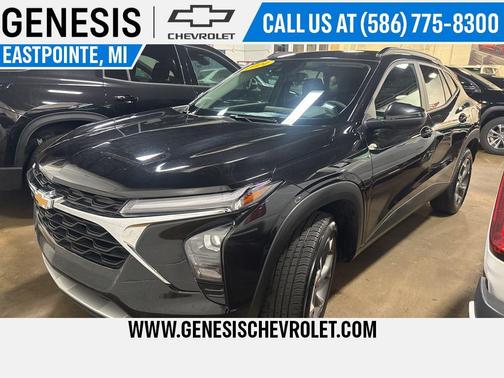 Mosaic Black Metallic 2024 Chevrolet Trax LT