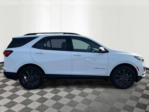 2022 Chevrolet Equinox FWD RS