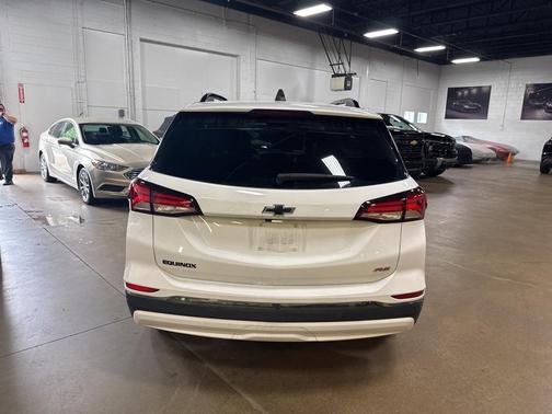 2022 Chevrolet Equinox FWD RS
