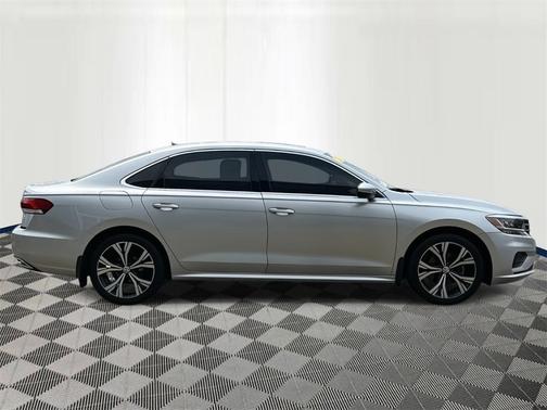 2021 Volkswagen Passat 2.0T SE