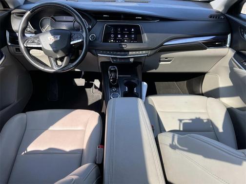 2023 Cadillac XT4 Luxury