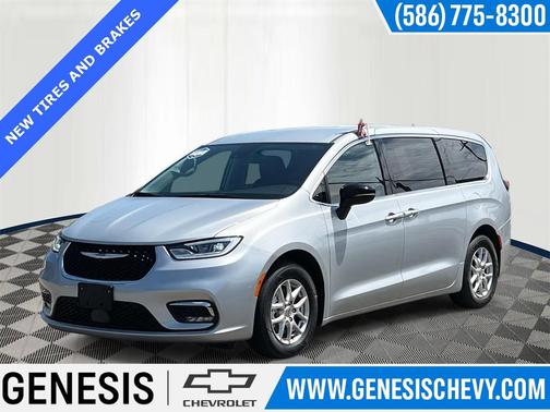 2024 Chrysler Pacifica Touring L