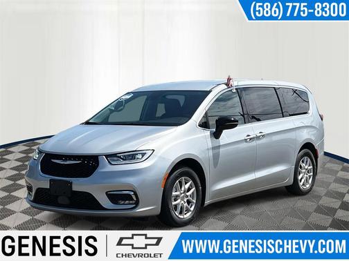 2024 Chrysler Pacifica Touring L