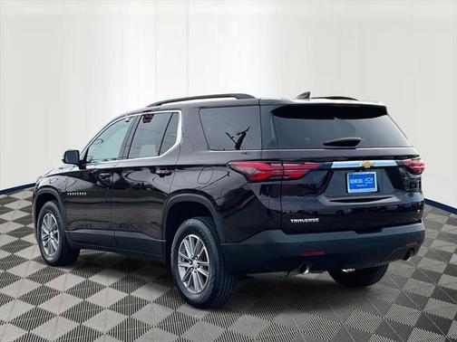 2022 Chevrolet Traverse LT Cloth