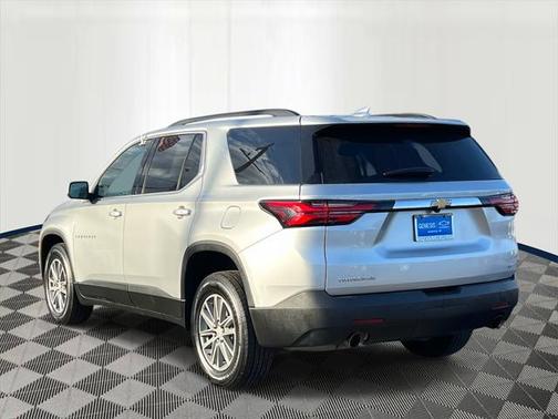 2022 Chevrolet Traverse LT Cloth