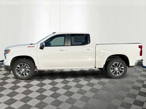 Summit White 2026 Chevrolet Silverado 1500 LT