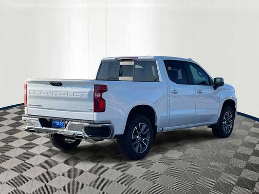 Summit White 2026 Chevrolet Silverado 1500 LT
