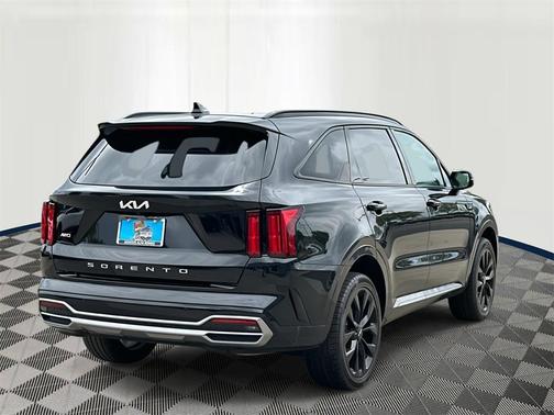 2022 Kia Sorento SX