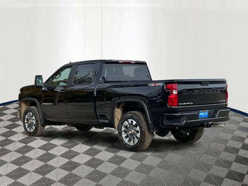 2026 Chevrolet Silverado 2500 Custom