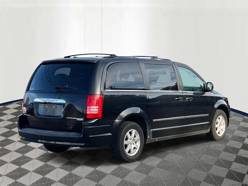 2009 Chrysler Town & Country Touring