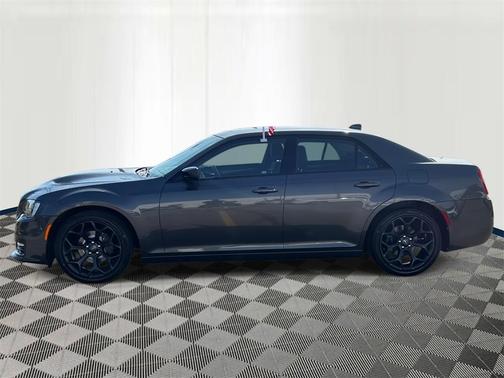 2019 Chrysler 300 Touring