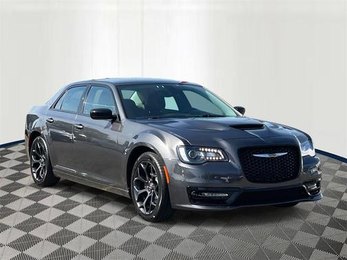 2019 Chrysler 300 Touring