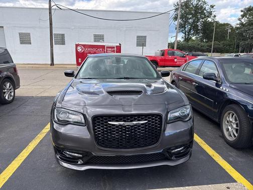 2019 Chrysler 300 Touring