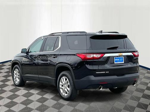 2021 Chevrolet Traverse LT Cloth
