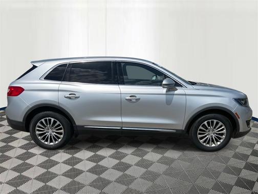 2016 Lincoln MKX Select