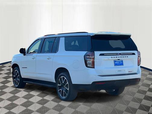 2023 Chevrolet Suburban RST