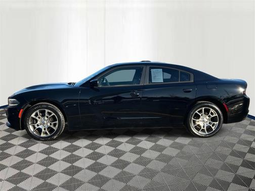 2016 Dodge Charger SE