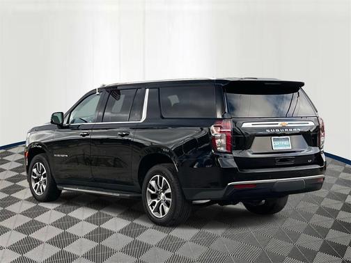2022 Chevrolet Suburban LT