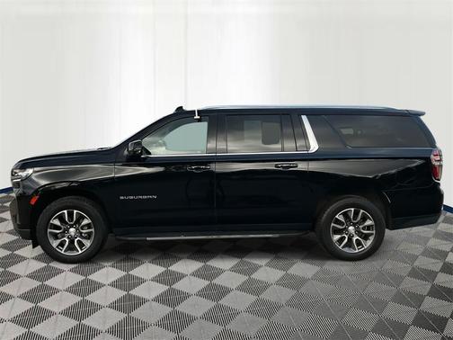2022 Chevrolet Suburban LT