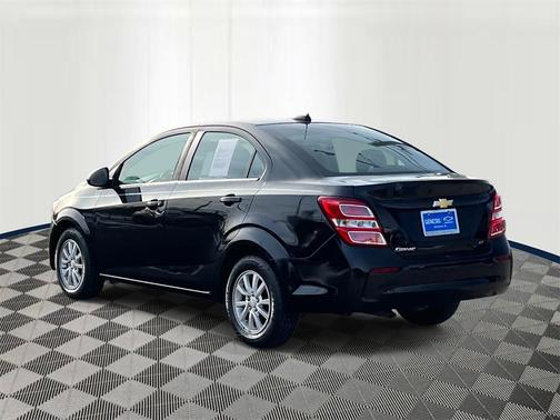 2020 Chevrolet Sonic FWD Sedan LT