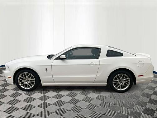 2013 Ford Mustang V6