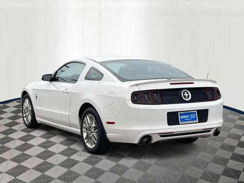 2013 Ford Mustang V6