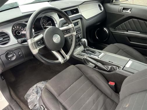 2013 Ford Mustang V6