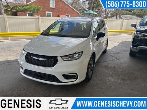 2024 Chrysler Pacifica Hybrid Select