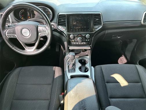 2019 Jeep Grand Cherokee Laredo