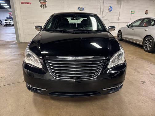 2013 Chrysler 200 Limited