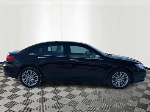 2013 Chrysler 200 Limited
