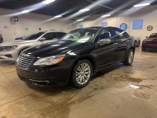 2013 Chrysler 200 Limited