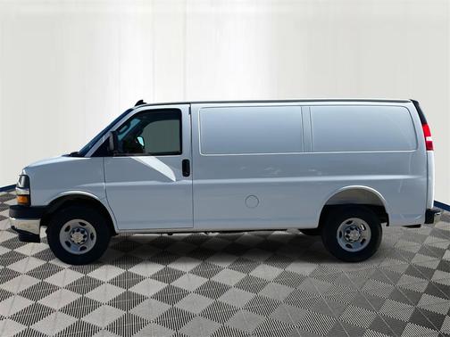 2025 Chevrolet Express 2500 RWD 2500 Regular Wheelbase WT