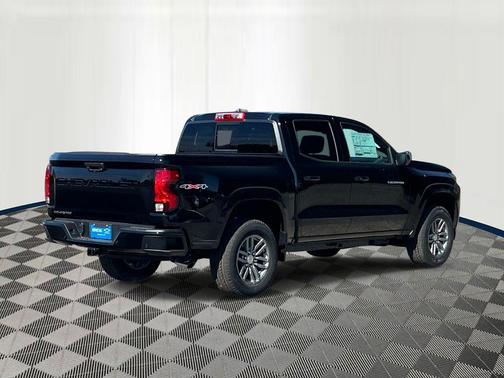 Black 2026 Chevrolet Colorado LT