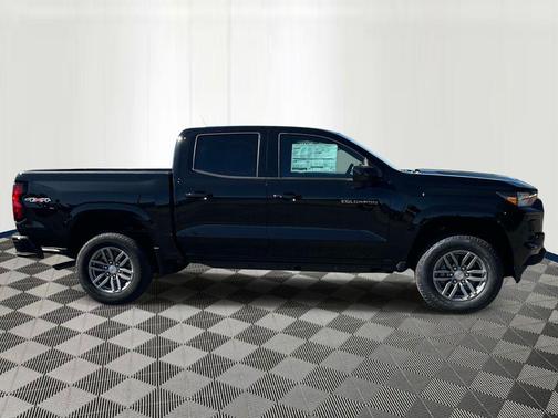 Black 2026 Chevrolet Colorado LT