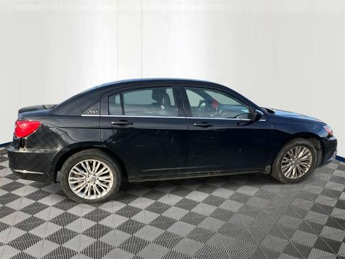 2014 Chrysler 200 LX