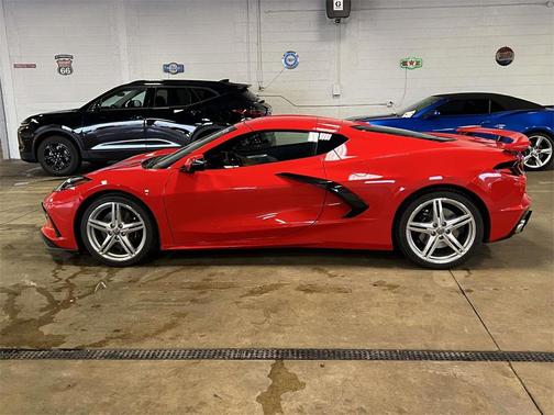 2026 Chevrolet Corvette Stingray w/2LT