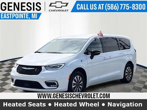 2024 Chrysler Pacifica Hybrid Select