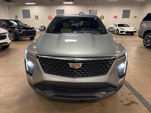 2024 Cadillac XT4 Luxury
