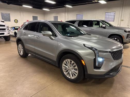 2024 Cadillac XT4 Luxury