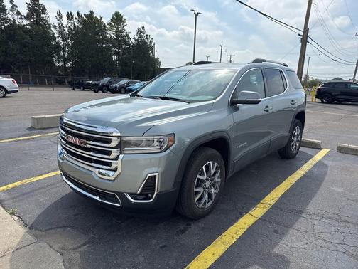 2023 GMC Acadia AWD SLT