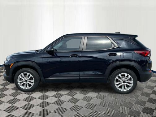Midnight Blue Metallic 2021 Chevrolet Trailblazer LS