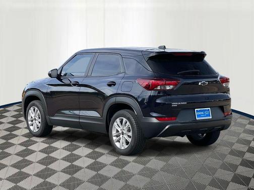 Midnight Blue Metallic 2021 Chevrolet Trailblazer LS